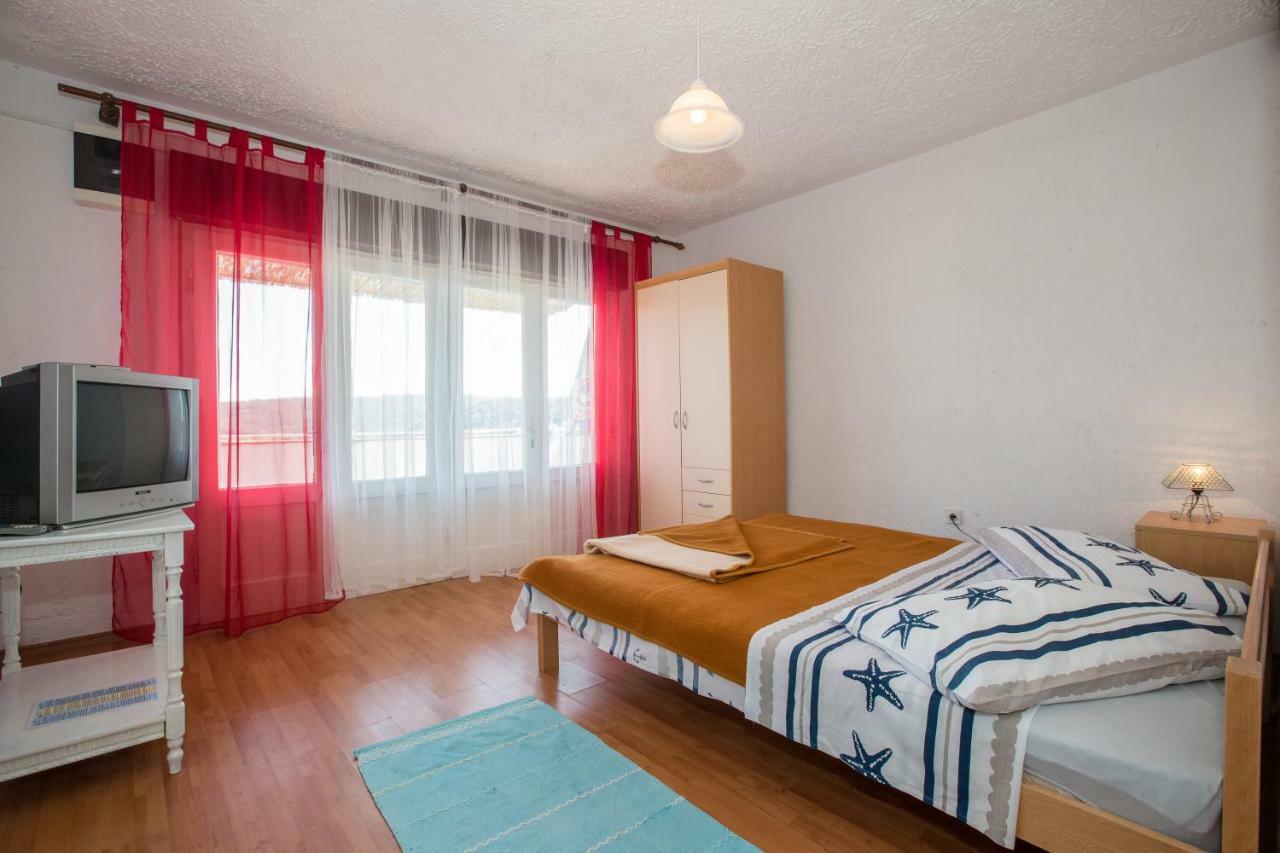 Apartments Renata Kampor Екстериор снимка