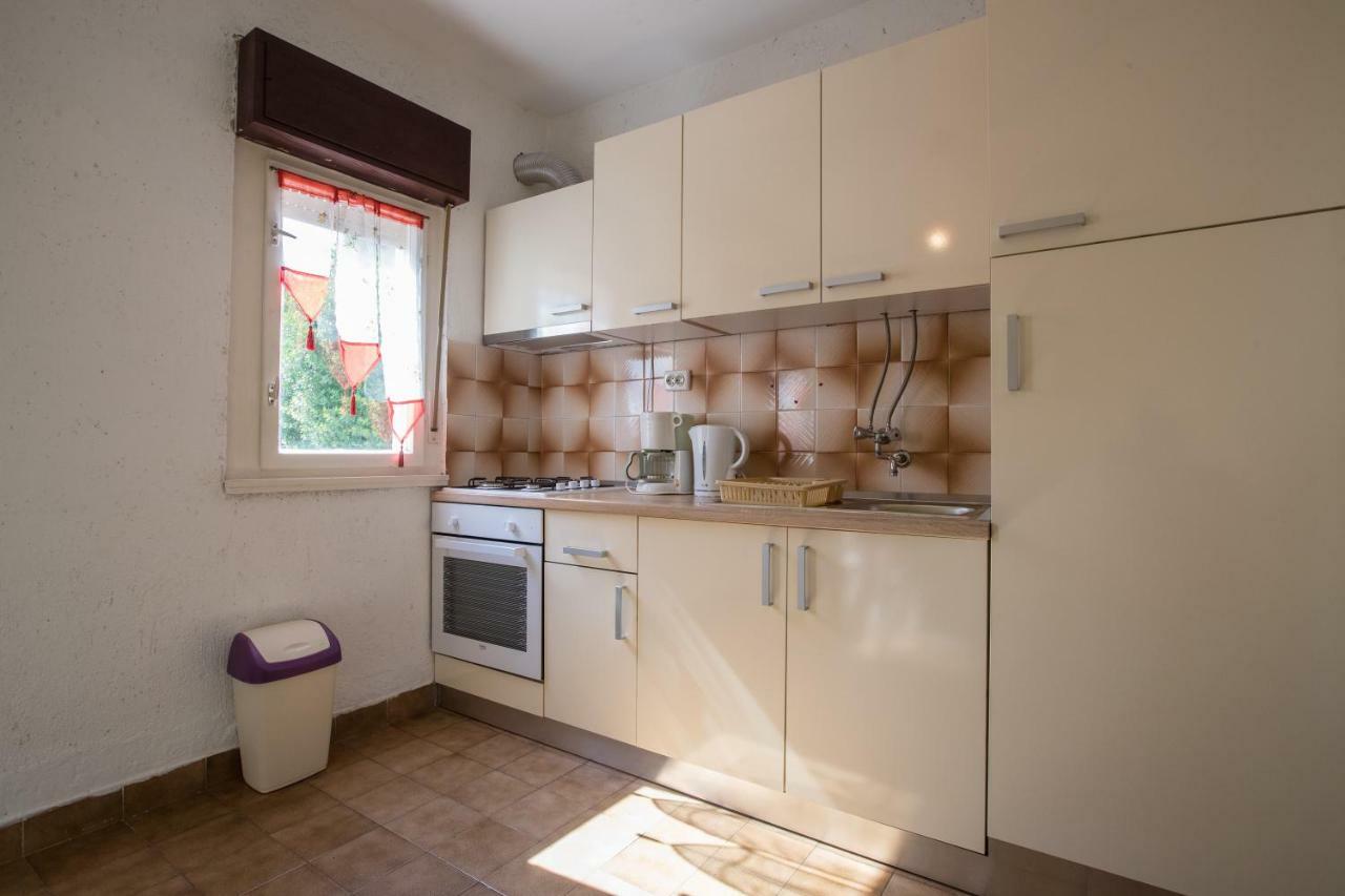 Apartments Renata Kampor Екстериор снимка